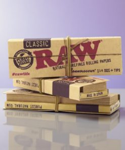 Raw Connoisseur 1 ¼ Paper w/ Tips