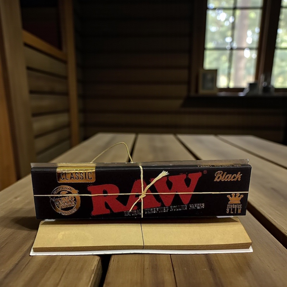 Raw Classic Black King Sized Rolling Papers