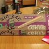 Zig Zag 70's Mini Unbleached Cones 8pk
