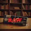 Raw Classic Black 1 1/4 Rolling Papers
